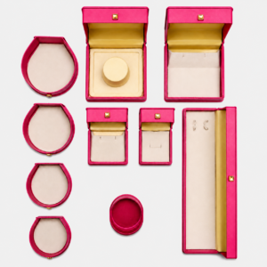 plastic-jewellery-box