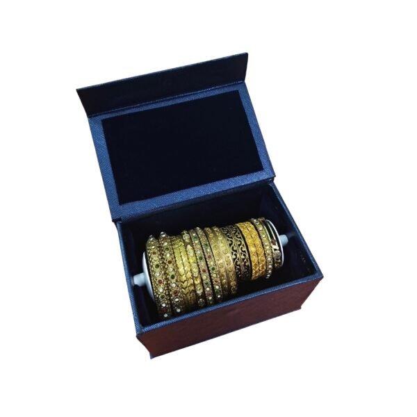 bangle storage box with magnet